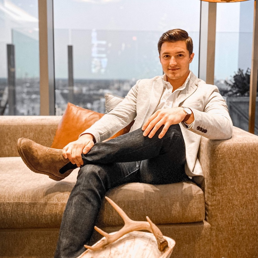 Meet your Posher, Bailey